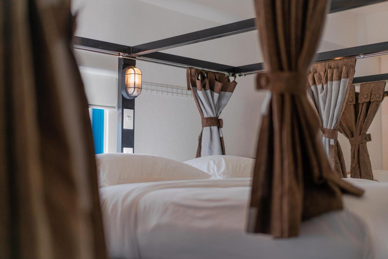 Hop Hostel Корон Экстерьер фото